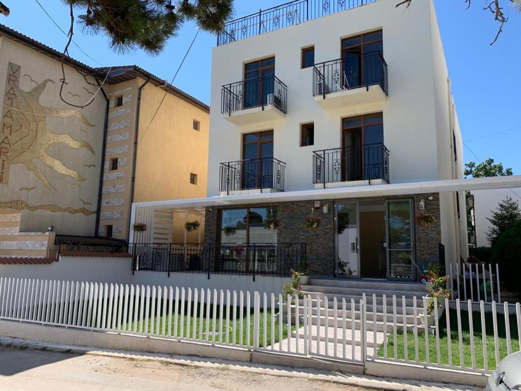 Neo Saturn Residence Exterior foto